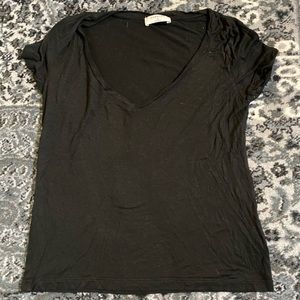 Babaton Basic Black V Neck